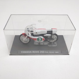 Figura Moto en Miniatura Yamaha RD05 250 Phil Read 1968