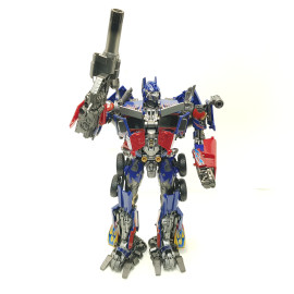 Figura Transformers Optimus Commander Of The God of War 31cm