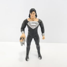 Figura Mezco Superman Recovery Suit Edition 17cm