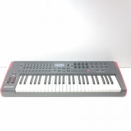 Controlador de Teclado Impulse 49