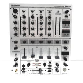 Mezclador DJ Behringer DJX 700